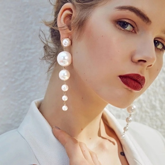 Jewelry - New! Faux Pearl Drop Earrings